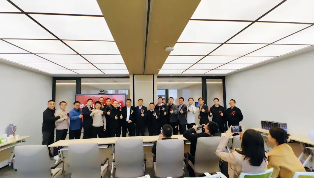 煥新升級·征程再起丨熱烈慶祝武漢三氟新材料科技有限公司入駐武漢產業(yè)創(chuàng)新發(fā)展研究院